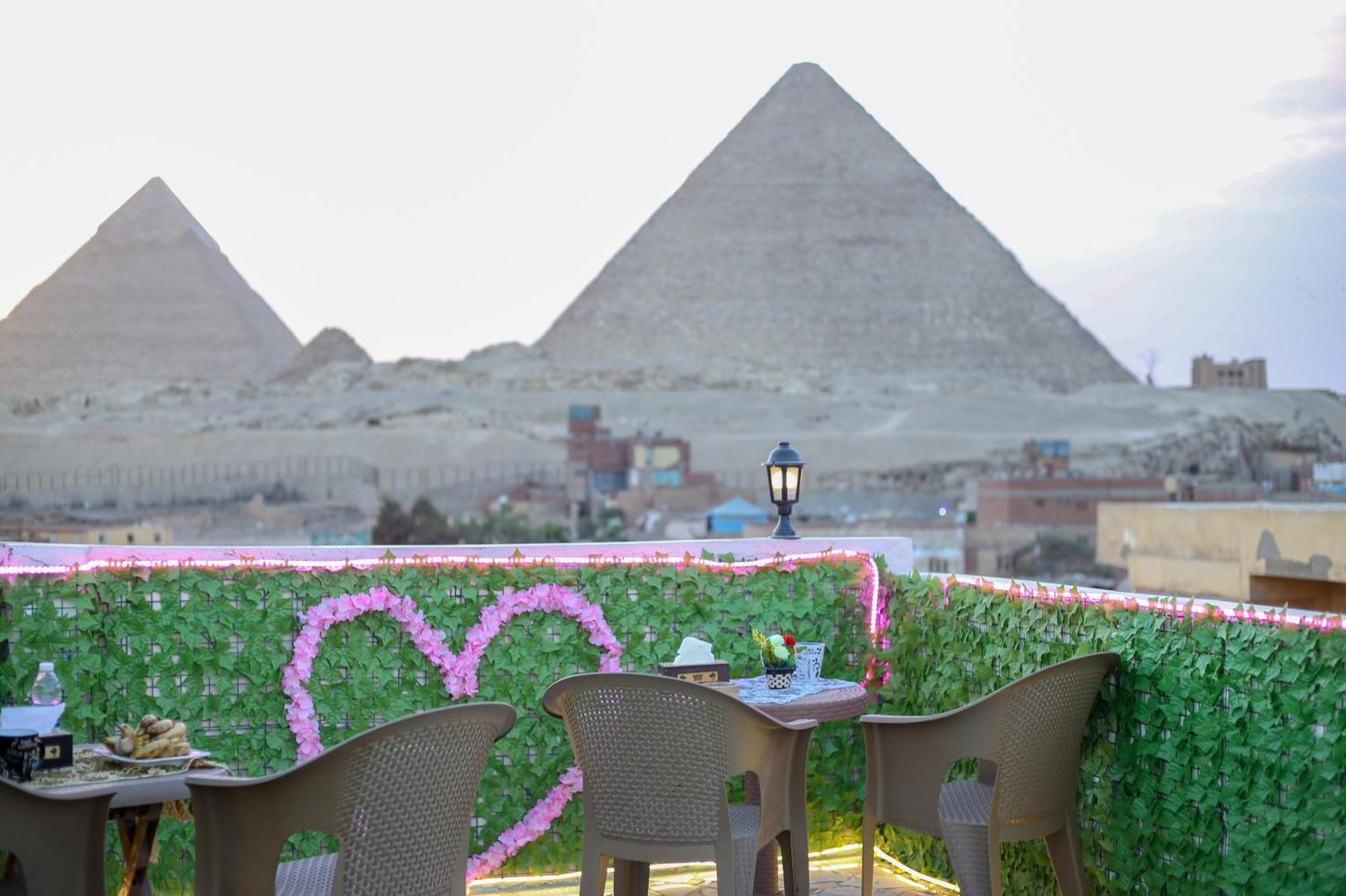 Pyramids Show Hotel Kafret el-Gabal Exterior foto
